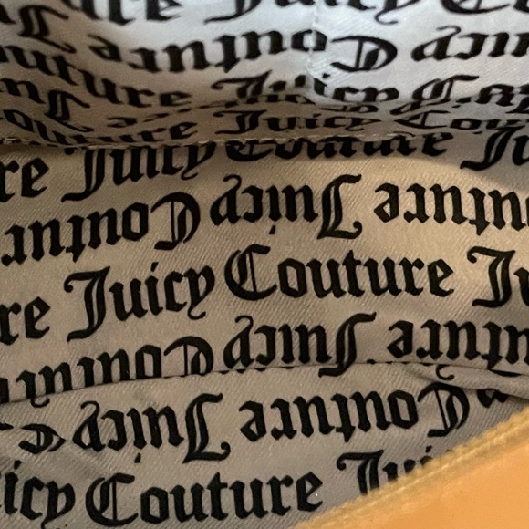 SOLD! Juicy Couture pink heart handbag - Picture 3 of 4